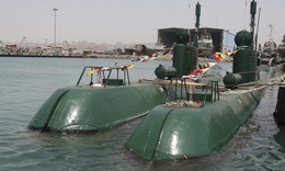 Iran triển khai 'sát thủ dưới nước' gốc Triều Tiên ở eo biển Hormuz