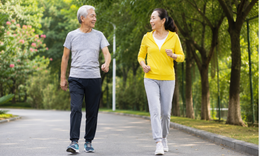 Người đi bộ nhanh và người đi bộ chậm, ai sống lâu hơn?