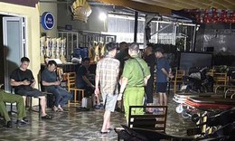 Nghi bị điện giật, hai nhân viên nhà hàng tử vong trong bếp