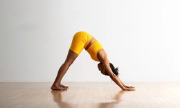 Bài tập yoga 10 phút cho người 'không có thời gian'
