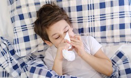 Ngạt mũi ban đêm do đâu?