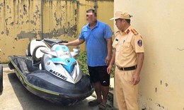 Xử phạt hàng loạt phương tiện mô tô nước vi phạm