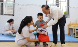 TPHCM: Nhiều đơn vị cam kết hỗ trợ thiết thực cho Trung tâm chăm sóc trẻ khuyết tật