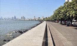 Ấn Độ: Nhiều người sốc nhiệt, tử vong do nắng nóng gần chạm ngưỡng 50 độ C