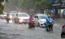 Mưa dông nhiều khu vực trên cả nước trước khi bước vào đợt nắng nóng dài ngày