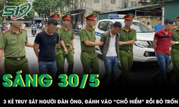Cả phố kinh hoàng chứng kiến 3 kẻ côn đồ truy sát người đàn ông, tấn công vào chỗ hiểm