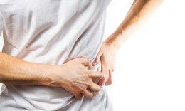 Nhìn dáng đi có thể biết ngay thận yếu từ những dấu hiệu này