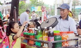 Kiểm soát đồ ăn vặt và nước giải khát có đường khi trẻ nghỉ hè