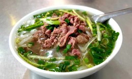 Lợi ích khi ăn phở bò tái, cách ăn tốt và an toàn cho sức khỏe