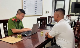 Bé trai 10 tuổi chi chít vết bầm trên người, người cha khai 'đánh để dạy dỗ'