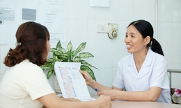Tầm soát ung thư cổ tử cung tại tuyến y tế cơ sở: Lợi ích cho phụ nữ và hệ thống y tế