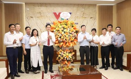Thứ trưởng Thường trực Bộ Y tế Vũ Mạnh Hà chúc mừng các cơ quan báo chí nhân 101 năm Ngày Báo chí Cách mạng Việt Nam