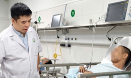 Phẫu thuật khẩn, cứu người đàn ông bị thanh xà beng dài 1,5 mét đâm xuyên đùi