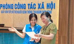 Cảnh báo tình trạng 'cò mồi' trước cổng Bệnh viện Mắt Trung ương
