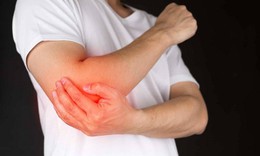 Đau nhức khuỷu tay cảnh báo những bệnh lý nào?