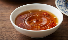 4 nhóm người nên tránh hoặc hạn chế ăn nước mắm