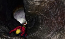 Đâu là hang động sâu nhất thế giới?