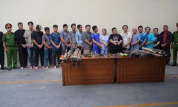 Dựng 'luật ngầm' chèn ép tiểu thương, nhóm Chành cua 46 thu lợi bất chính hơn 40 tỷ đồng. 