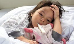 4 lưu ý giúp phòng ngừa sốt virus ở trẻ trong mùa hè