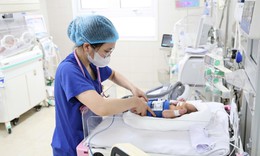 Hạ thân nhiệt xuống 33,5 độ C cứu trẻ ngạt nặng sau sinh