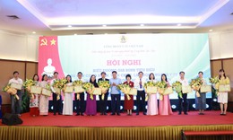 Biểu dương 106 gia đình tiêu biểu và 69 học sinh xuất sắc ngành Y tế