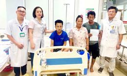 Giành lại sự sống cho nam sinh Lào nguy kịch

