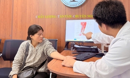 Tê tay nhiều năm, người phụ nữ hối hận vì trì hoãn phẫu thuật