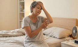7 sự thật bất ngờ về chứng đổ mồ hôi ban đêm ở phụ nữ mãn kinh