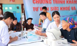 Khám bệnh, cấp thuốc miễn phí tri ân người có công, gia đình chính sách