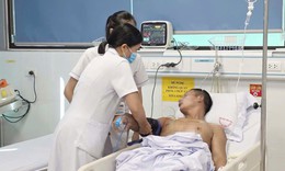 Thông tin mới nhất vụ lật tàu trên biển khiến 5 người gặp nạn