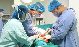 Cứu sống nam thanh niên hôn mê vì đa chấn thương, vỡ bàng quang
