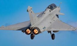 Tiêm kích Su-57 Nga đối đầu Rafale Pháp: Cuộc đấu giữa tàng hình và tác chiến điện tử