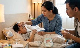 Trẻ sốt đầu năm học: 72 giờ đầu cha mẹ cần theo dõi gì?