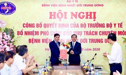 Bộ Y tế bổ nhiệm Phó Giám đốc phụ trách chuyên môn Bệnh viện Bệnh Nhiệt đới Trung ương