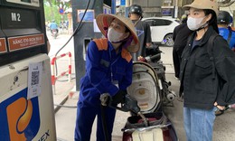 Giá xăng dầu tiếp tục giảm, E10RON95 còn 22.119 đồng/lít