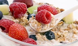 5 thực phẩm hỗ trợ giảm cholesterol, tốt cho sức khỏe tim mạch