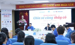 'Chia sẻ cùng thầy cô' để lớp học vùng khó reo vui