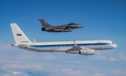 Tiêm kích Rafale Pháp áp sát máy bay Tu-214 Nga trên biển Baltic