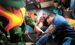 Ngư dân gặp chấn thương nặng khi đánh bắt trên biển