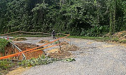 Sạt lở nghiêm trọng tại Lạng Sơn, hàng chục nghìn m3 đất đá tràn xuống đường