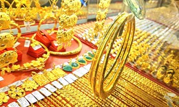 Chốt giá vàng hôm nay ngày 27/8 tiếp đà giảm mạnh