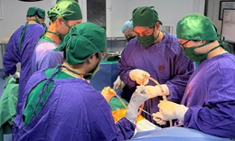 Ca thay khớp háng đặc biệt trên bệnh nhân 100 tuổi tại Quảng Ninh