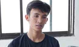 Bí ẩn thi thể người bán vé số phân huỷ ở bụi cỏ ven đường biên giới