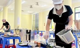 Các trường học ở Hà Nội không được trực tiếp lựa chọn đơn vị cung cấp thực phẩm, suất ăn học đường