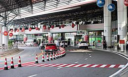 Sân bay Nội Bài điều chỉnh làn đón xe dịch vụ sau phản ánh của hành khách
