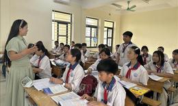 Hiệu trưởng, phó hiệu trưởng giảm chức sau sắp xếp được bảo lưu phụ cấp