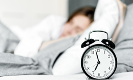 Stress, mất ngủ và bệnh không lây nhiễm: Mối liên hệ ít người biết