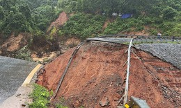 Áp thấp nhiệt đới áp sát miền Trung, Bộ Xây dựng chỉ đạo ‘nóng’
