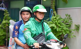 Chạy xe ôm kiếm tiền từ lớp 11, nam sinh bị mẹ bỏ rơi đỗ đại học