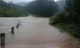 Thiên tai do mưa lớn phức tạp, 13 tỉnh thành khẩn trương ứng phó